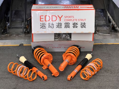 آخرین مورد شرکت Volkswagen Sagitar 1.8T 2008 با سیستم تعلیق اسپرت EDDY برای بهبود وضعیت و عملکرد سرعت بالا ارتقا یافته است.